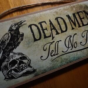 Pirate Skull Raven Sign Rustic Halloween Home Decor Wood DEAD MEN TELL NO TALES